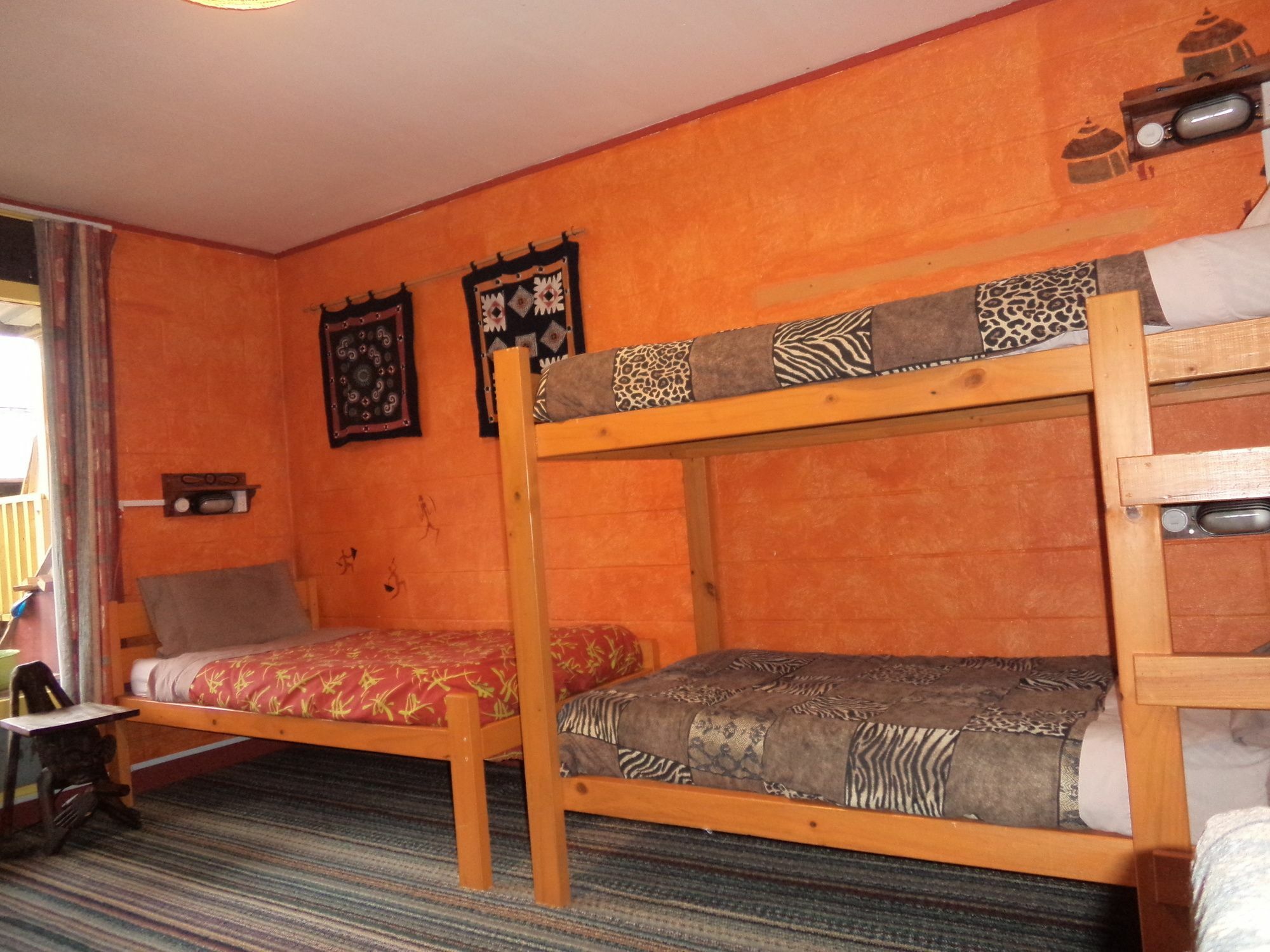 Global Village Travellers Lodge Greymouth Zewnętrze zdjęcie A typical room at Club Med